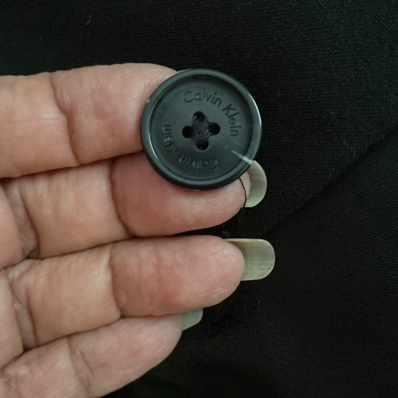 Calvin Klein - Picture 4 of 8